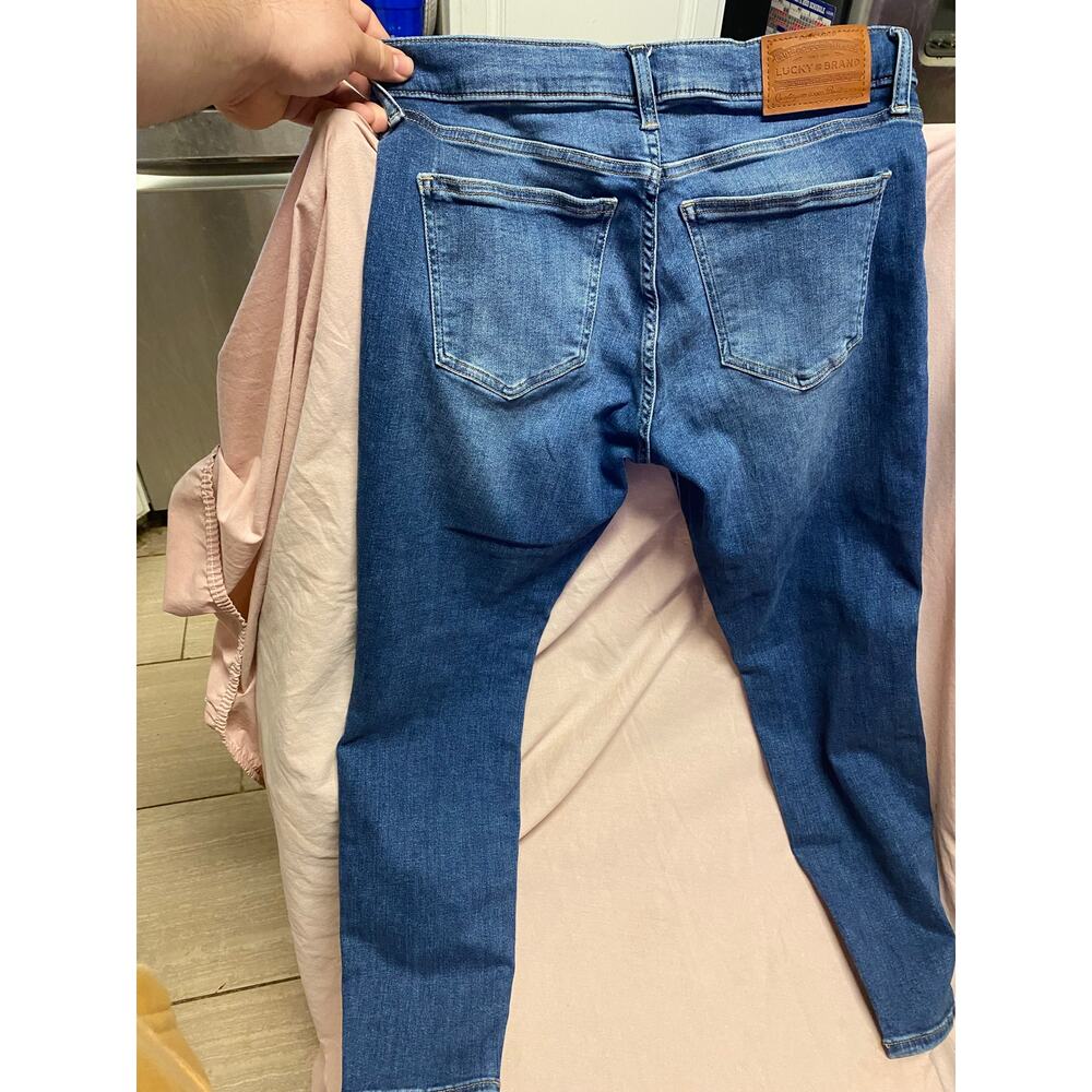 Lucky Brand Jeans Size 8/29 A - Picture 2 of 3